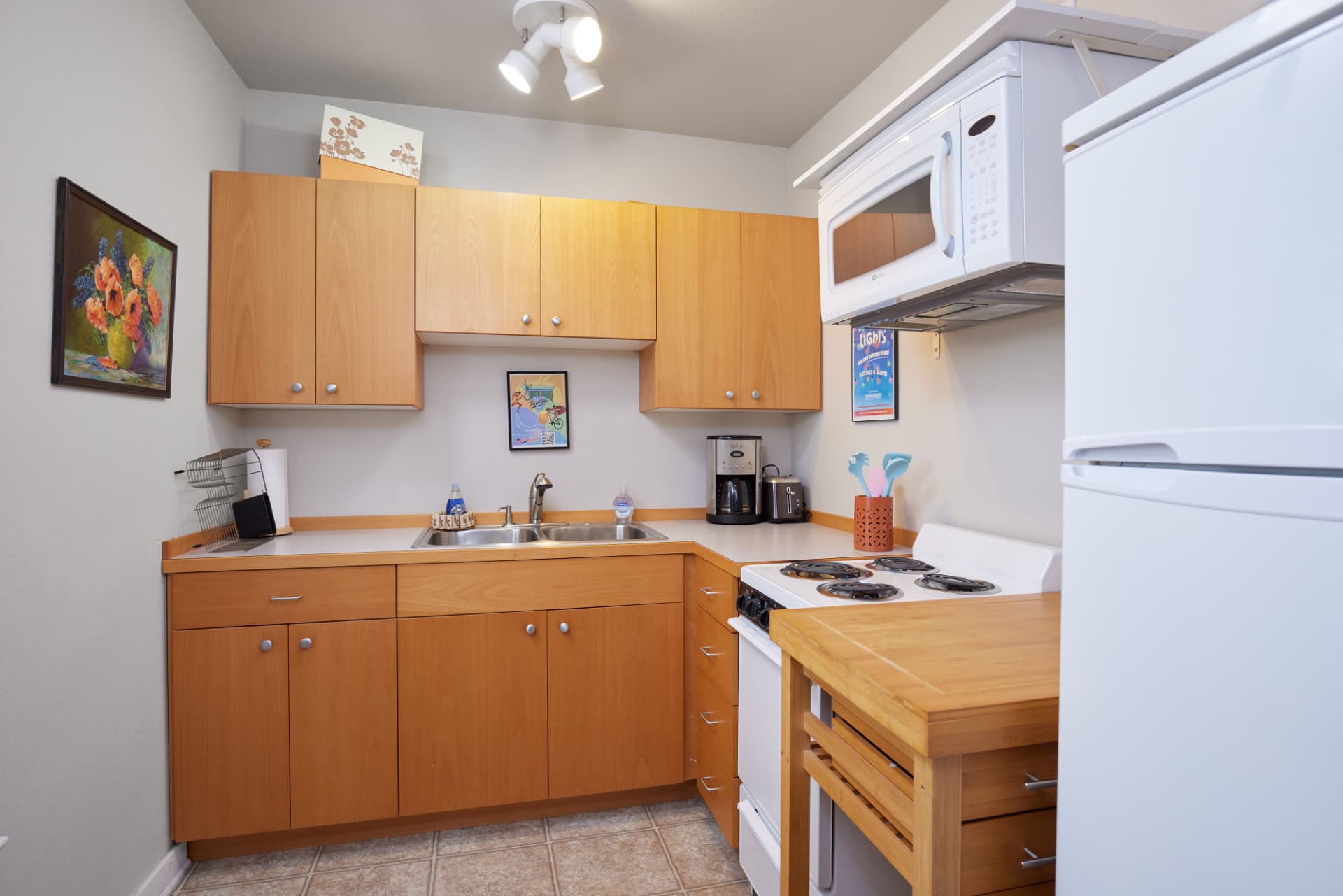 The Vineyard kitchen sink and cabinetry